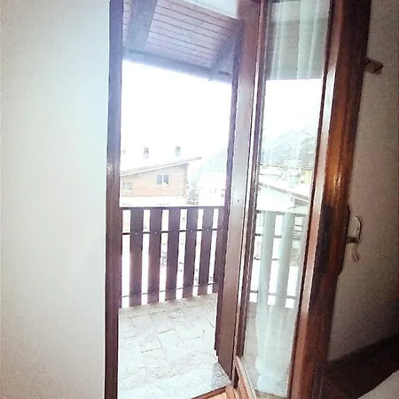 La Casa Di Costanza Apartamento *